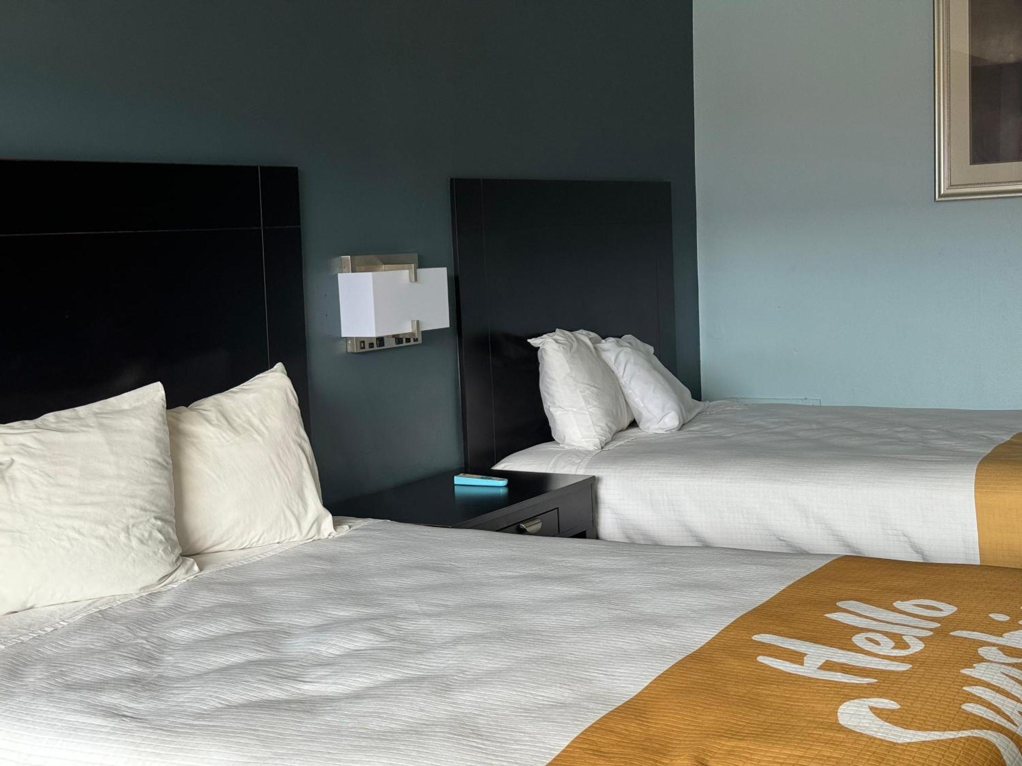 Red Carpet Inn & Suites - Danville Buitenkant foto