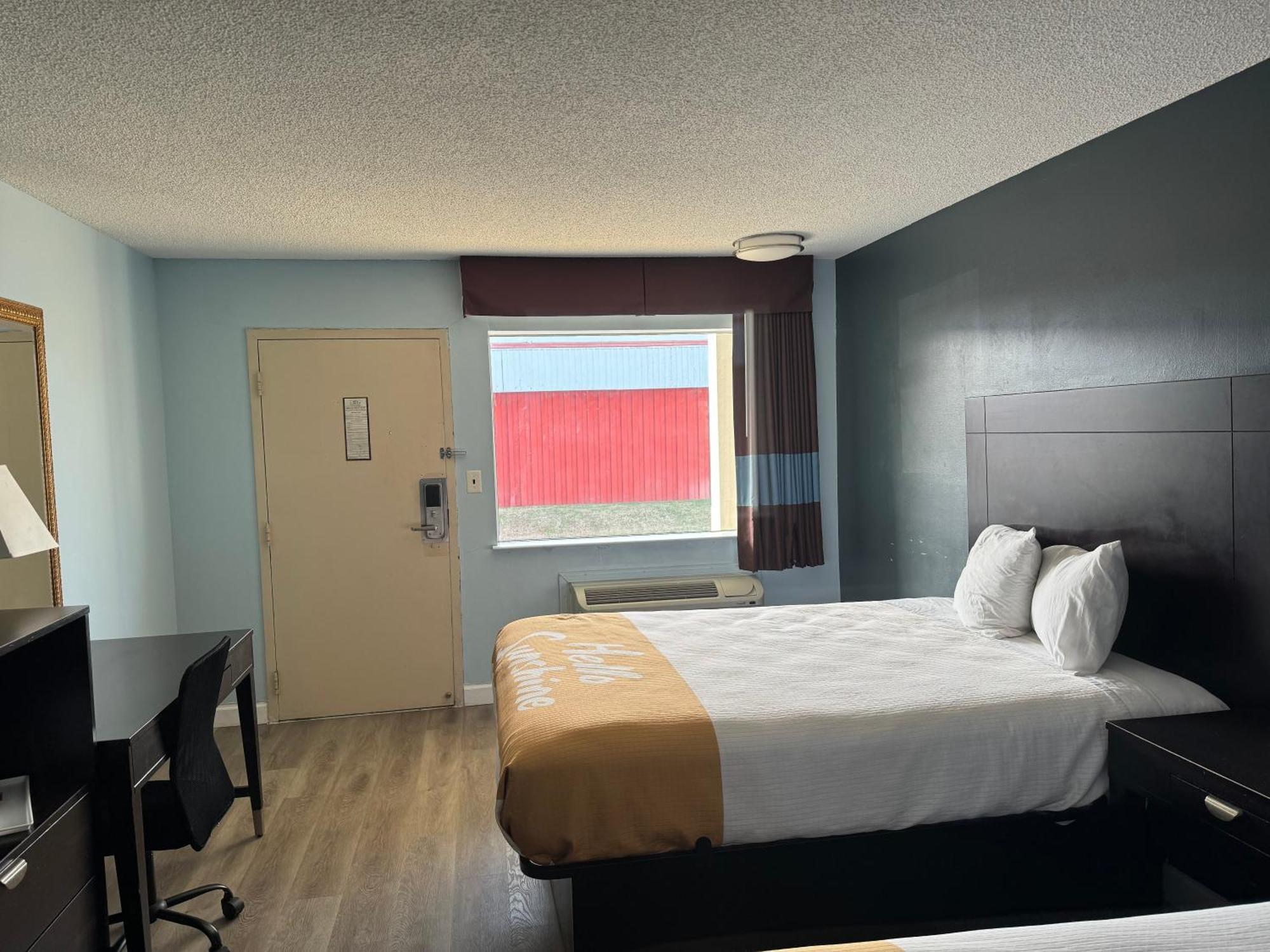 Red Carpet Inn & Suites - Danville Buitenkant foto