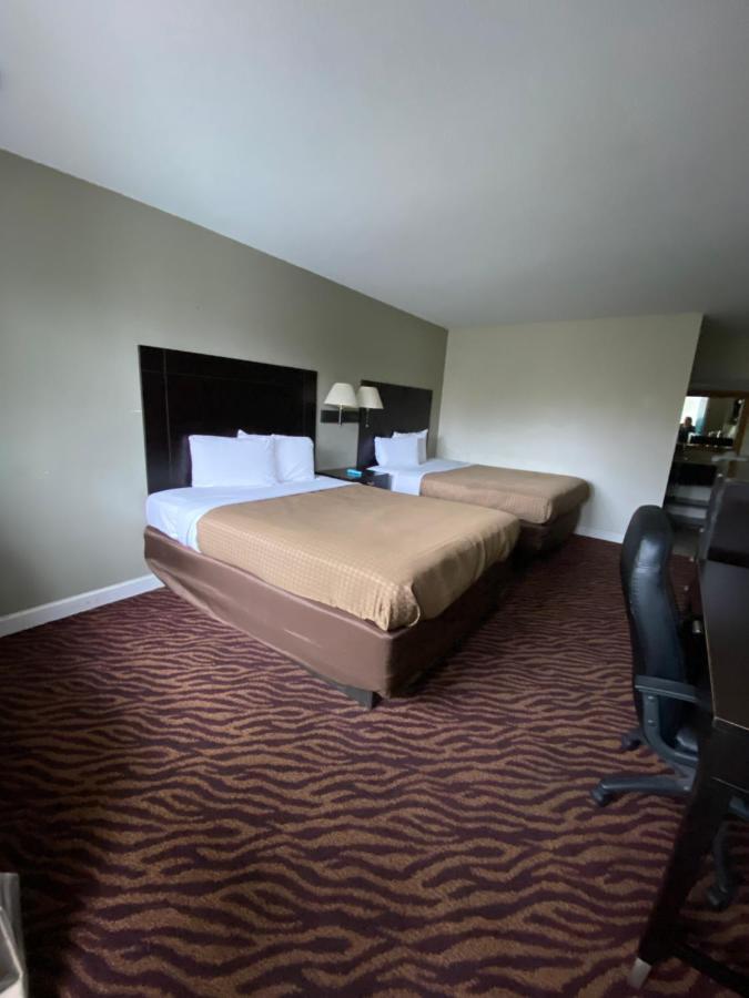 Red Carpet Inn & Suites - Danville Buitenkant foto