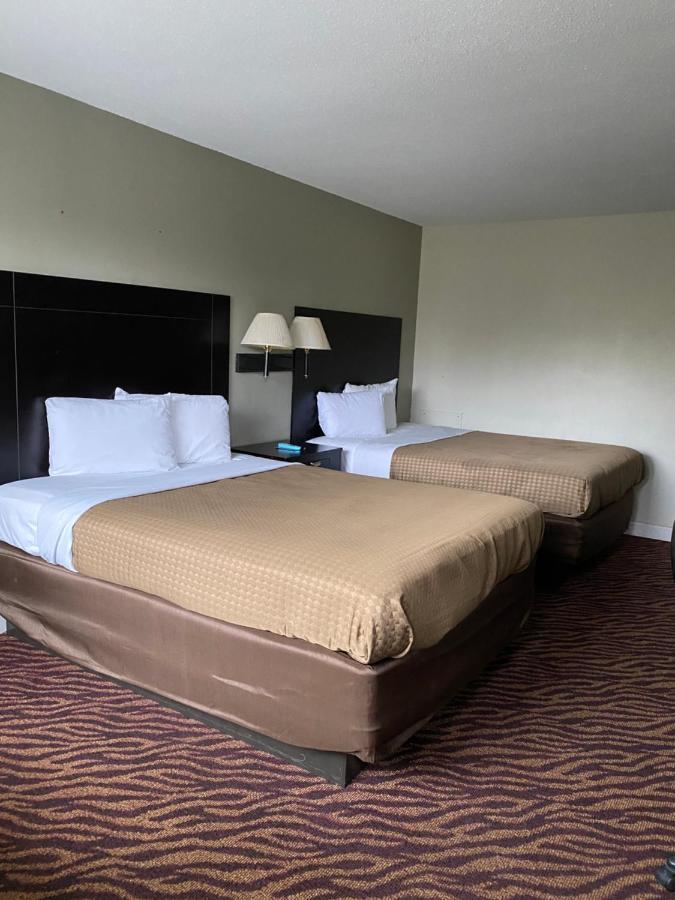 Red Carpet Inn & Suites - Danville Buitenkant foto