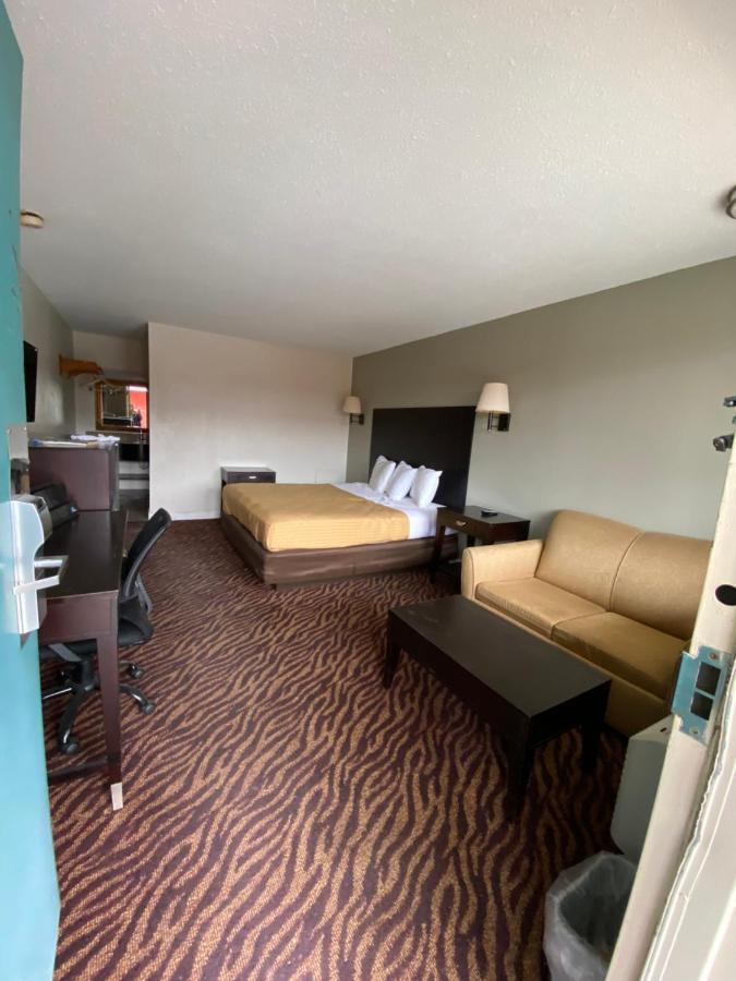 Red Carpet Inn & Suites - Danville Buitenkant foto